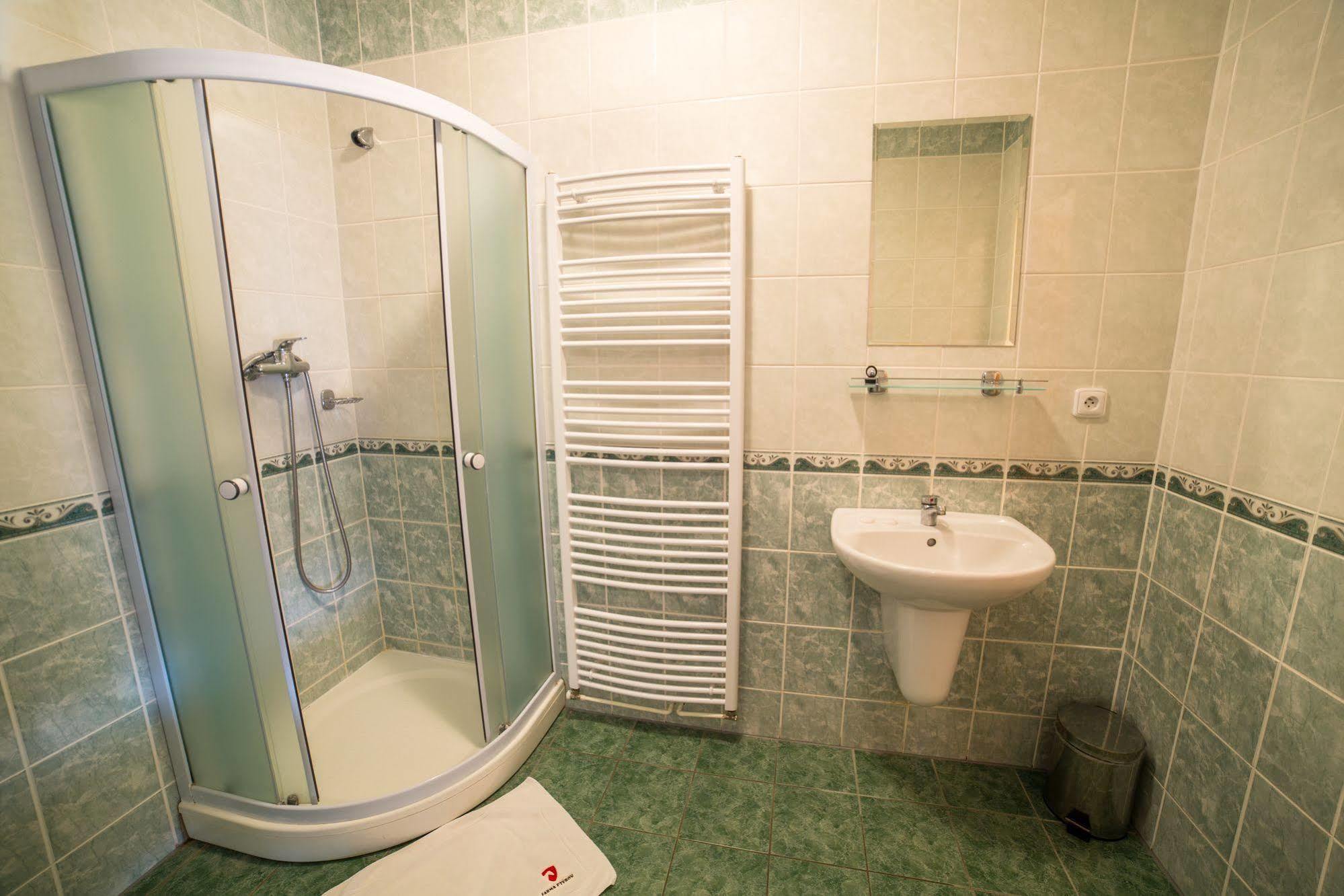 Hotel Farma Ptyrov Mnichovo Hradiště Exterior foto